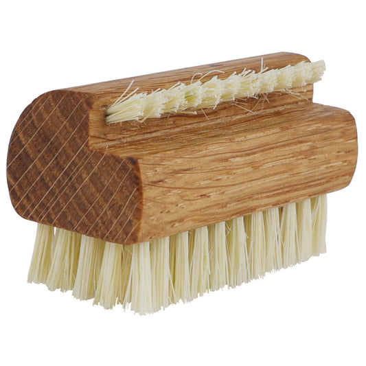 Oak Travel Nail Brush with Tampico Fibre